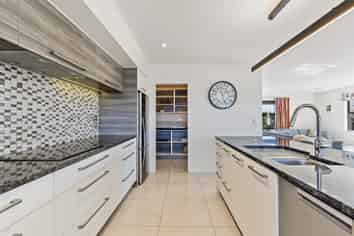 28 Iris Taylor Avenue, West Melton