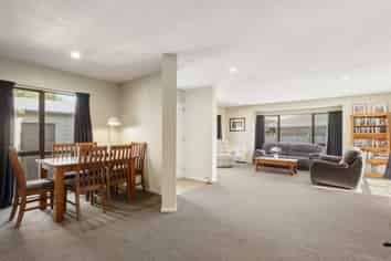 12 Oldham Place, Darfield