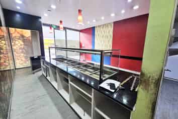 OUTSTANDING F&B OPPORTUNITY
