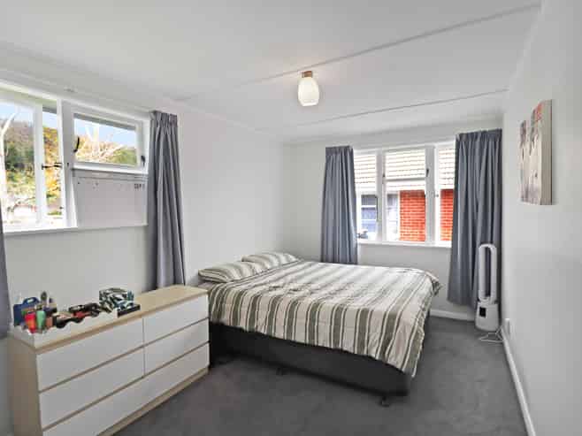 76 Strand Crescent, Naenae