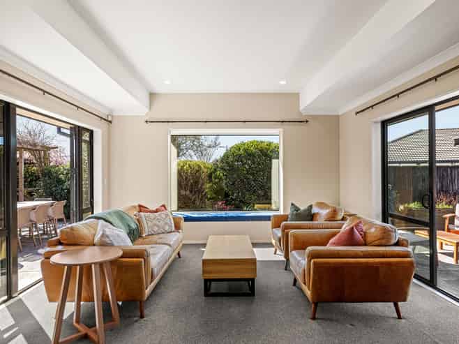 65 Becmead Drive, Harewood