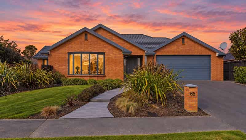 65 Becmead Drive, Harewood