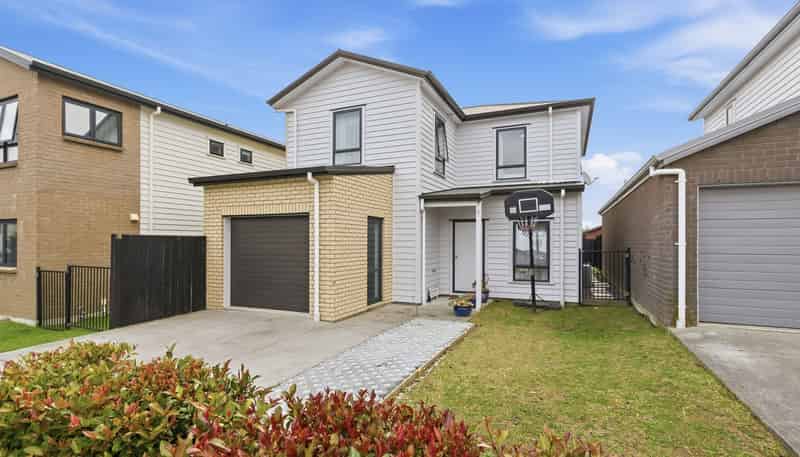 3 Apa Street, Weymouth
