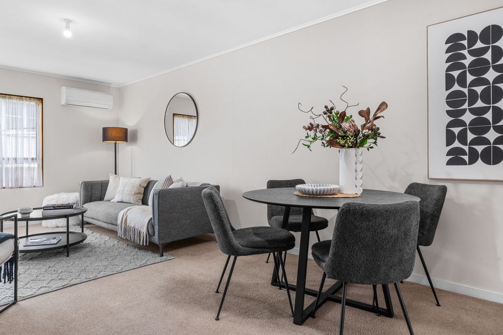 Easy Care, Handy Location - BEO $349,000 4