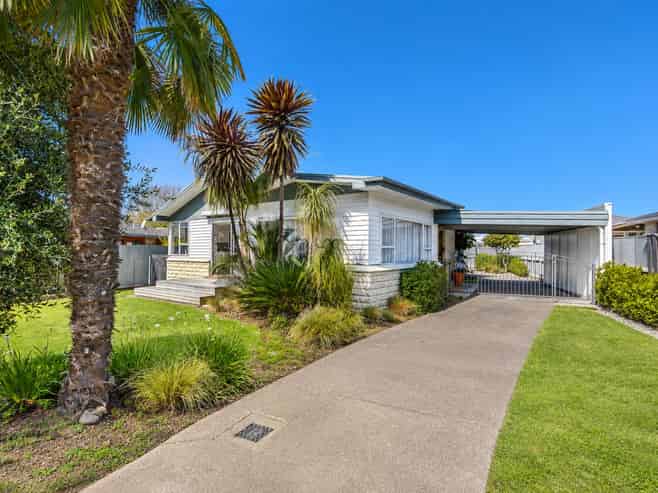 8 Brown Street, Taradale