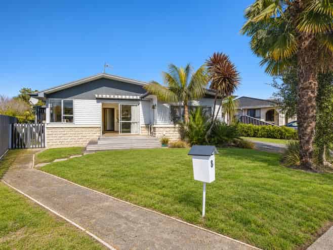 8 Brown Street, Taradale