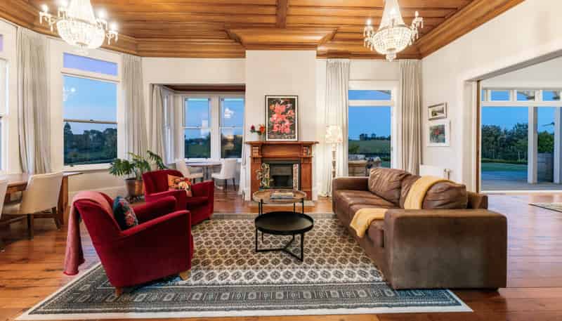 111 Wharf Road, Clarks Beach