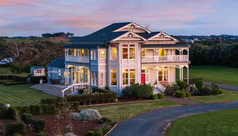 111 Wharf Road, Clarks Beach