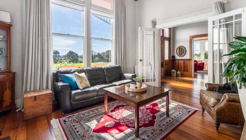 111 Wharf Road, Clarks Beach