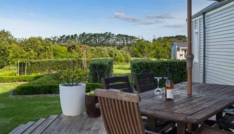 111 Wharf Road, Clarks Beach