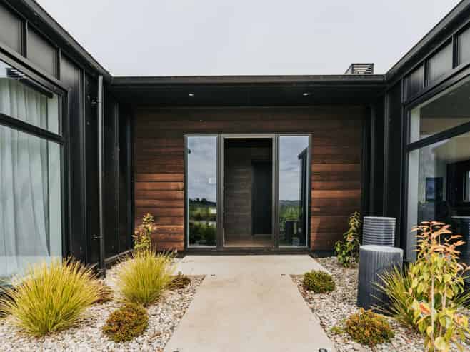 108 Kononi Road, LAWRENCE