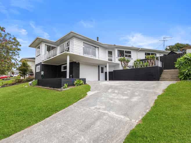 7 Lawrence Crescent, Hillpark