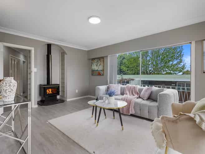 7 Lawrence Crescent, Hillpark