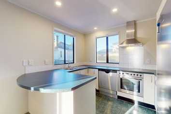 418A Broadway Road, Miramar