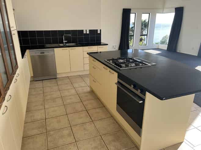 10 Duncansby Road, Stanmore Bay