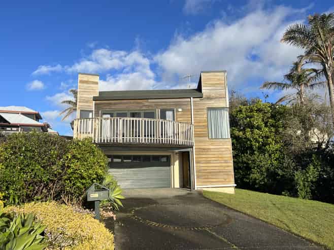10 Duncansby Road, Stanmore Bay