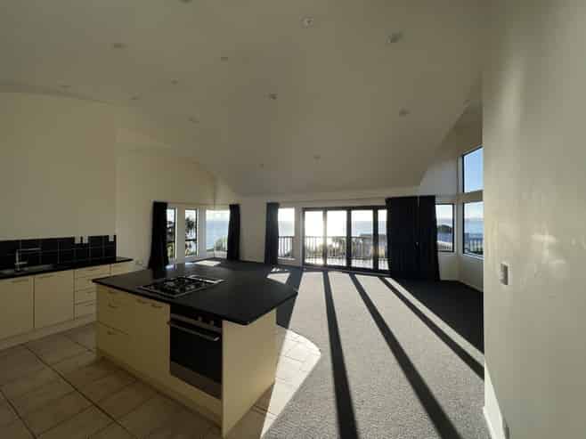10 Duncansby Road, Stanmore Bay