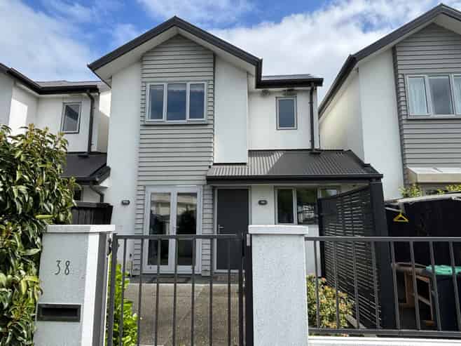 38 Mustang Avenue, Wigram