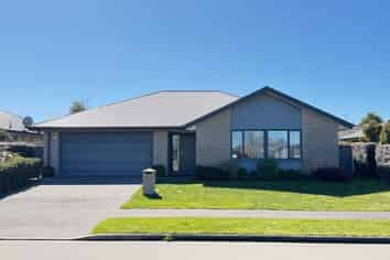 27 Franklin Crescent, Lincoln