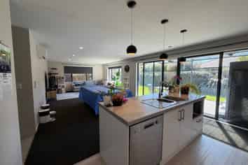 27 Franklin Crescent, Lincoln