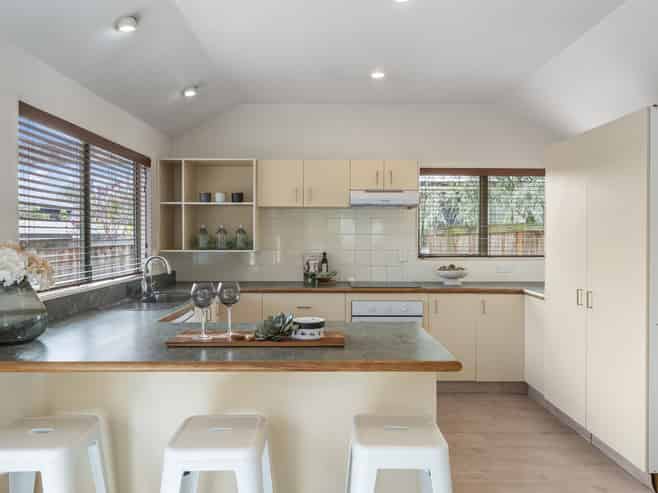 16b Arrowsmith Avenue, Waipahihi