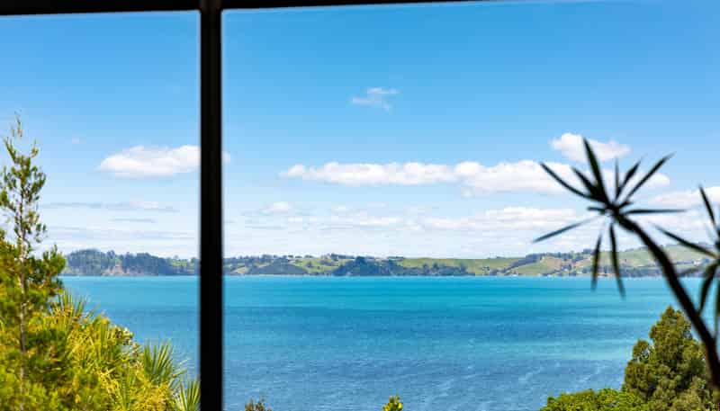 11 Clinton Road, Tawharanui Peninsula