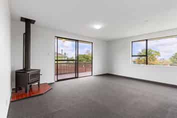 145 Boundary Road, Clover Park