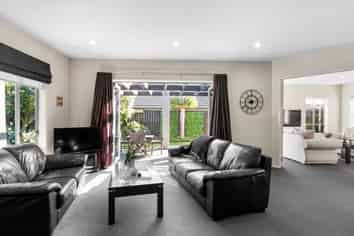 5 Fintry Place, Flat Bush