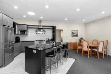 5 Fintry Place, Flat Bush