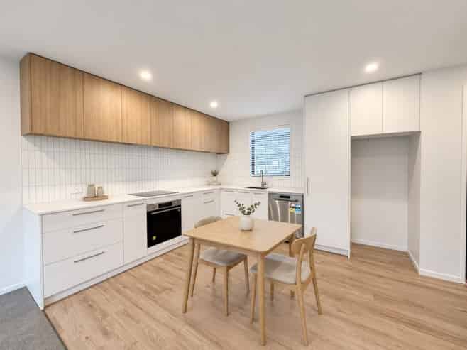 2/4 Emmett Street, Shirley