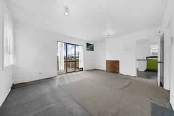 167 Preston Road, Otara