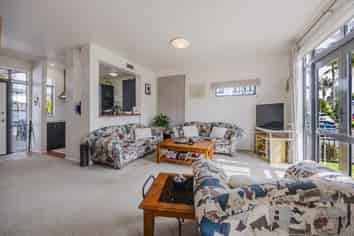 5/2 Armoy Drive, East Tamaki