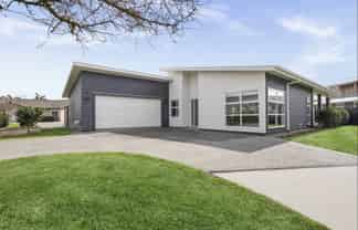 115 Rangatira Road, Cambridge