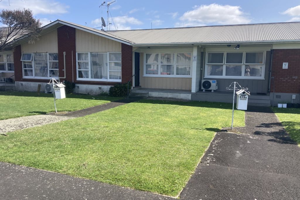 Charming 2-Bedroom Unit in Whitiora 1
