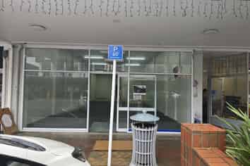 210sqm retail/showroom tenancy