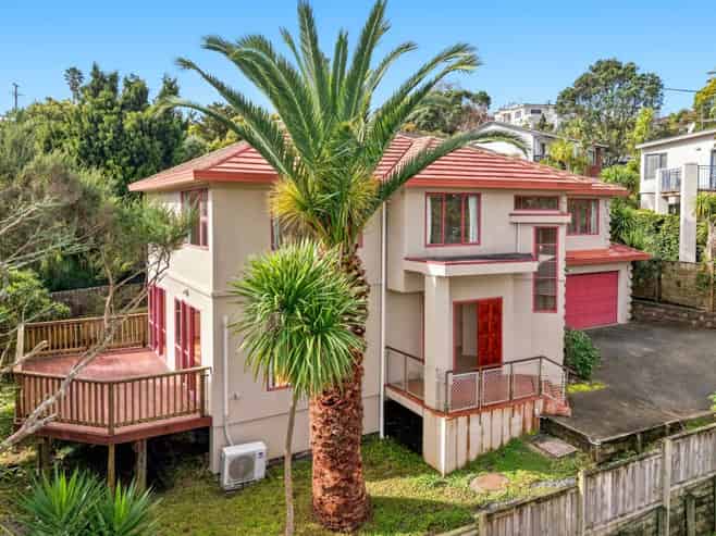 2/72 Heathcote Road, Castor Bay