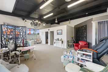 Prime Retail Opportunity in Otaki Awaits!