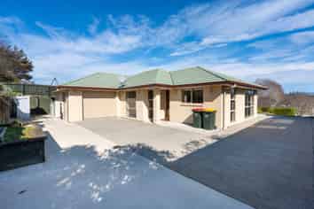 45 Whitehaven Street, Lawrence
