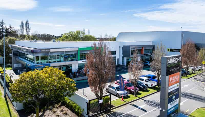 B6a, 92  Russley Road , Russley