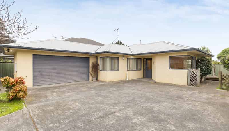 76B Manawatu Street, HOKOWHITU
