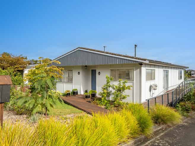 48 Marlborough Crescent, Richmond