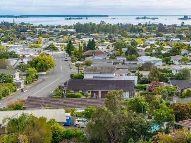 48 Marlborough Crescent, Richmond