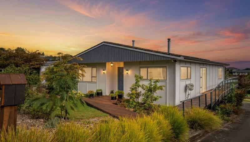 48 Marlborough Crescent, Richmond
