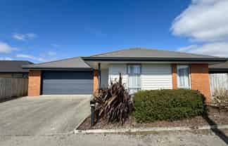 10B Pakington Street, Westport