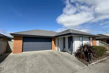 10B Pakington Street, Westport