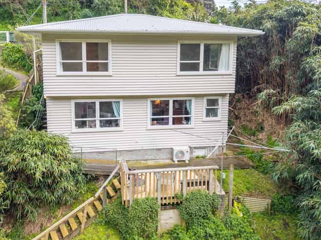 58A Tilley Road, Paekakariki