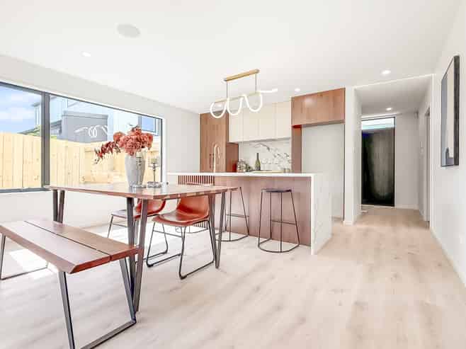 28 Fickling Avenue, Hillsborough
