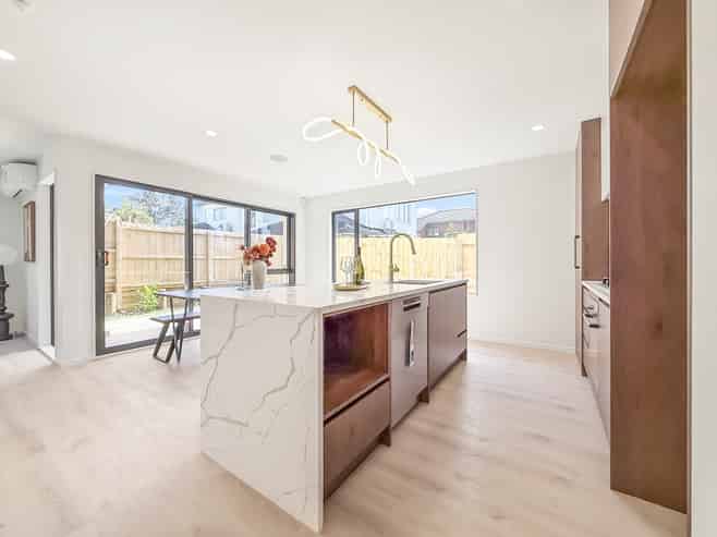 28 Fickling Avenue, Hillsborough