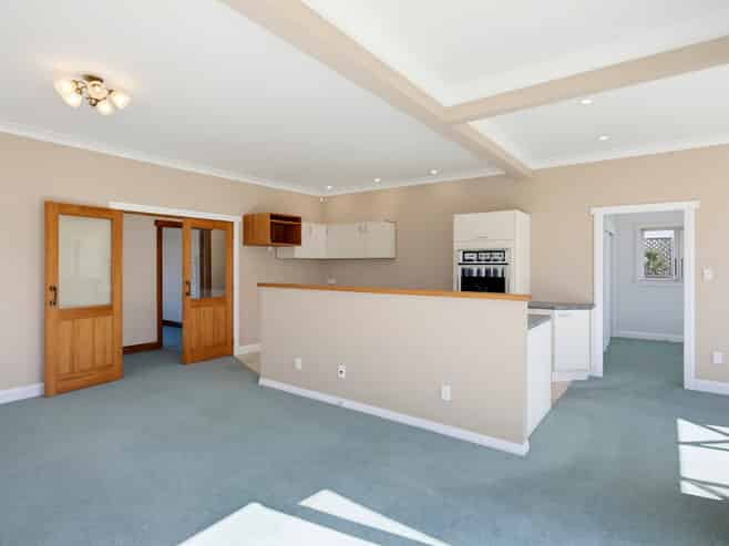 6 Adrian Grove, Waikanae Beach