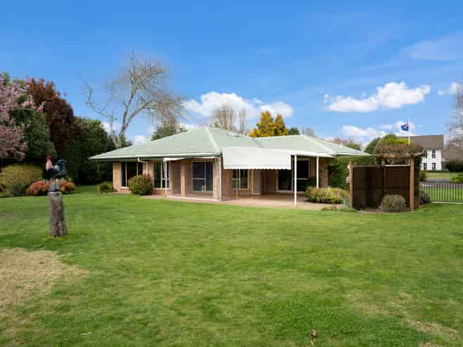 2 The Oaks Drive, Cambridge